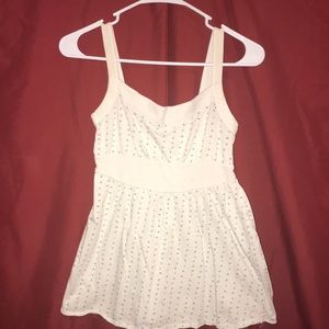Old Navy size S, white tank top w green hearts